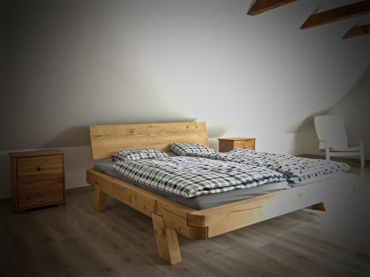 Mezonetovy Apartman S Terasou Na Samote V Lese Vlkava 외부 사진